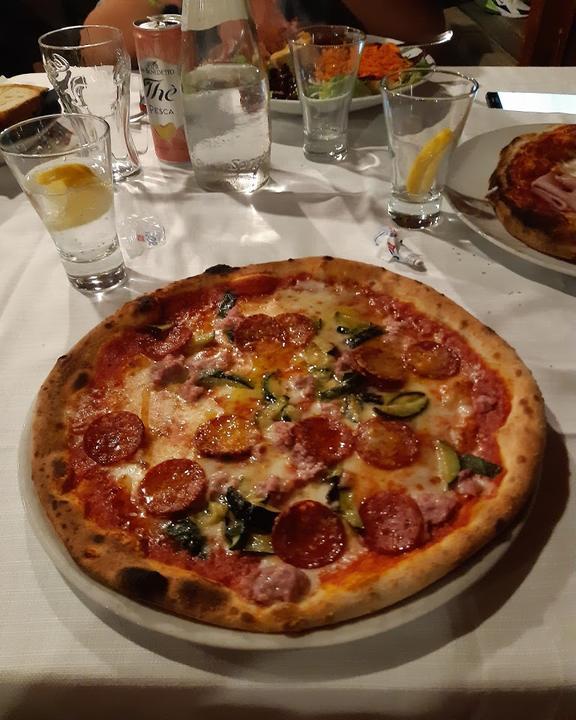 Ristorante Pizzeria La cascina